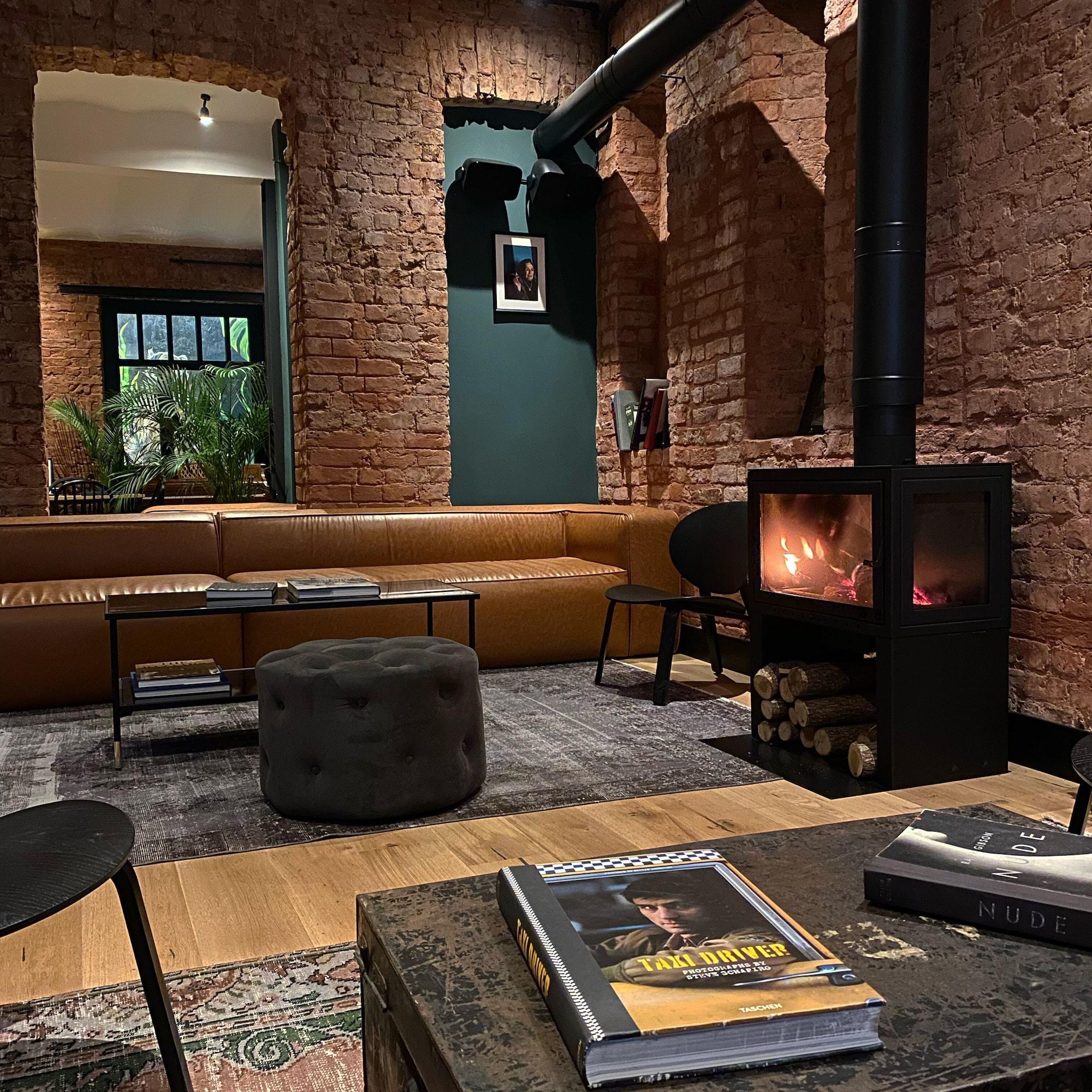 Ruz Hotels Стамбул Экстерьер фото The interior of the hotel