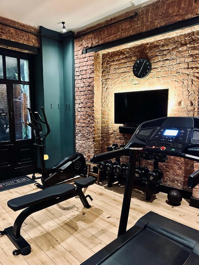 Ruz Hotels Стамбул Экстерьер фото The gym at the hotel