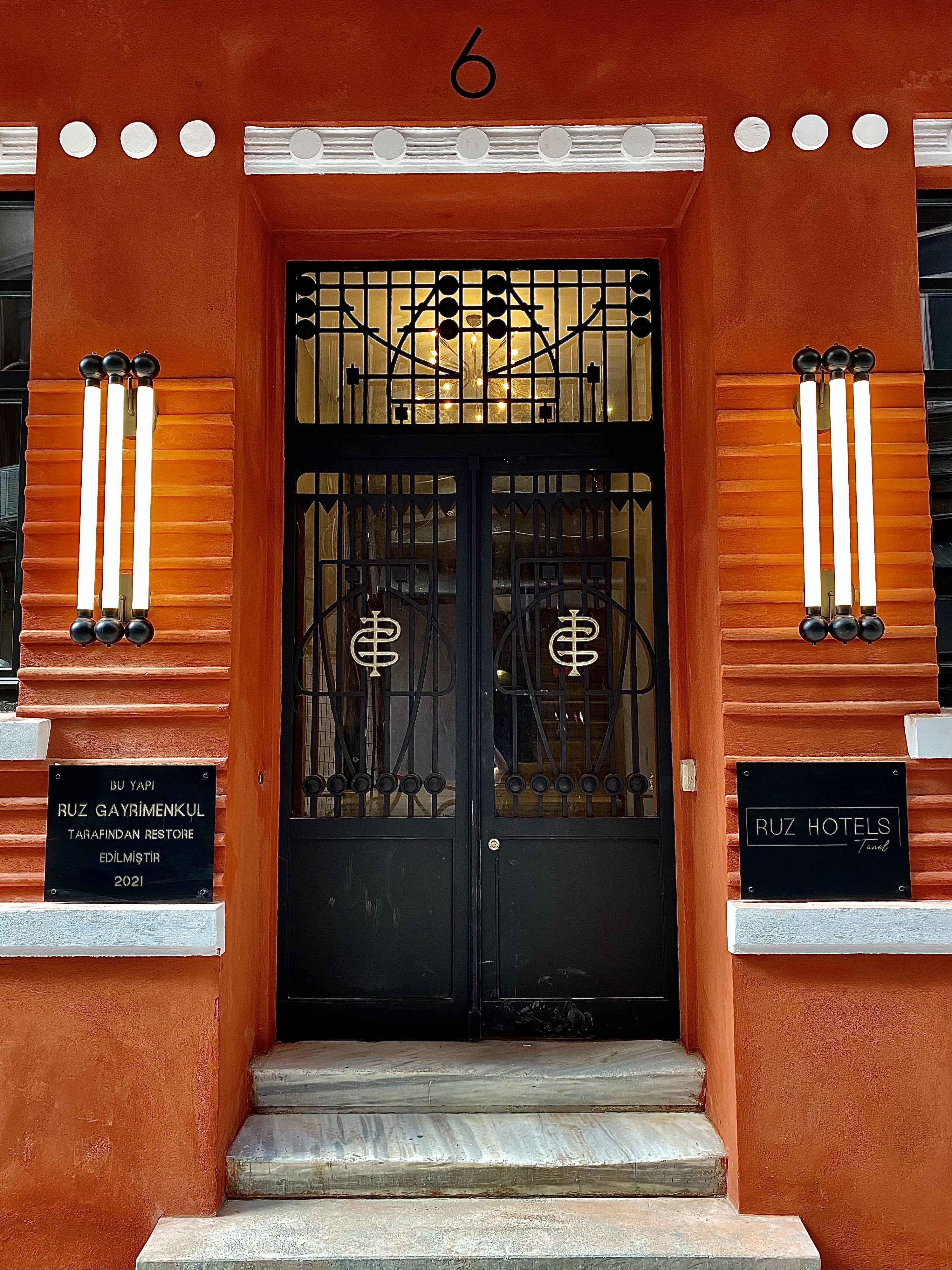 Ruz Hotels Стамбул Экстерьер фото Entrance of the hotel